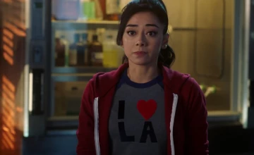 Смотреть Люцифер 3 сезон 25 серия онлайн